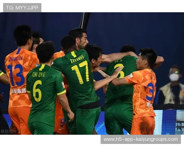 五人制足球爆发斗殴：两队全被罚下